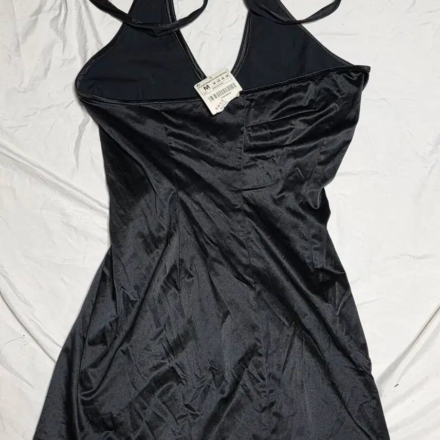 [BUNJANG] ZARA Black Satin Halterneck Mini Dress M / (새상품)[ZARA] 블랙 새틴 홀터넥 미니 원피스 M