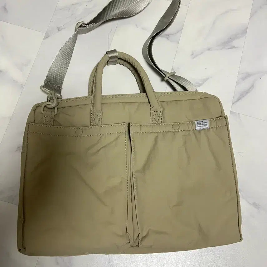 [BUNJANG] Switch Cityboys Slim Briefcase / 스위치 시티보이즈 슬림 브리프케이스