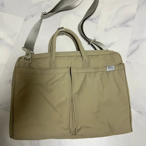 [BUNJANG] Switch Cityboys Slim Briefcase / 스위치 시티보이즈 슬림 브리프케이스