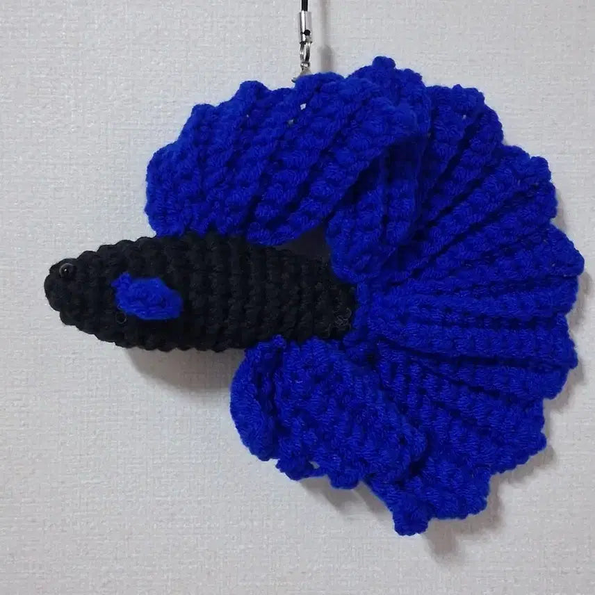 [BUNJANG] Handmade Knitted Betta Fish Keychain / 핸드메이드 뜨개질 베타 물고기 키링