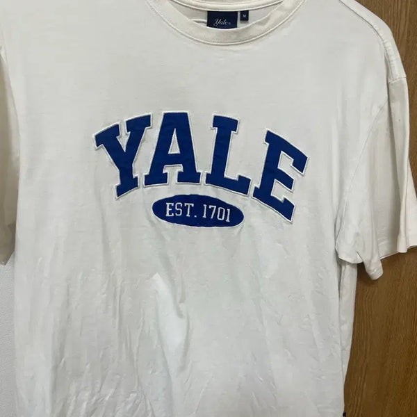 [BUNJANG] Yale University Short Sleeve T-Shirt / YALE 예일 반팔티 팔아요