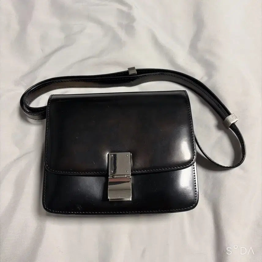 [BUNJANG] Celine Classic Box Bag Black Silver Hardware / 셀린느 클래식 박스백 블랙 은장