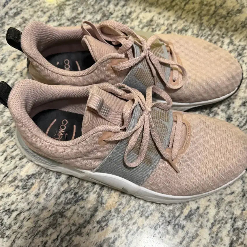 [BUNJANG] Nike Women's Running Shoes / 나이키 여성 런닝화 240