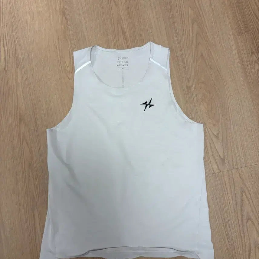 [BUNJANG] Running Life White Singlet (M) / 러닝라이프 화이트 싱글렛 m