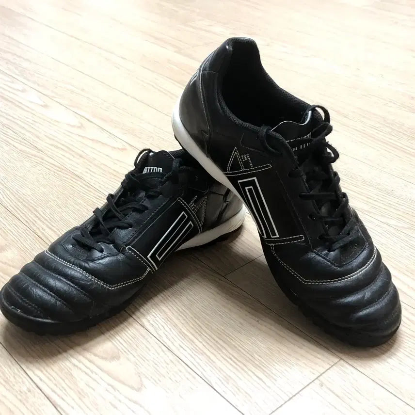 [BUNJANG] Kapiten ONE Turf Shoes Size 260 / 캐피텐 원 260