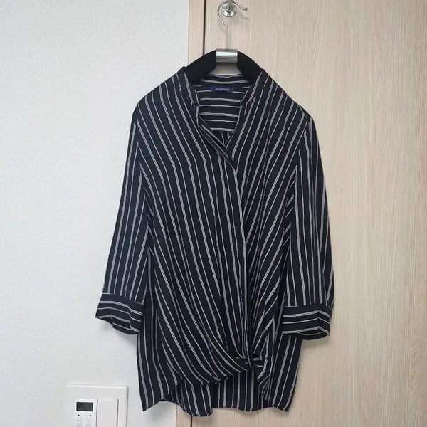 [BUNJANG] She's Miss Striped Wrap Blouse Size 55 / 쉬즈미스 스트라이프 랩 블라우스 55