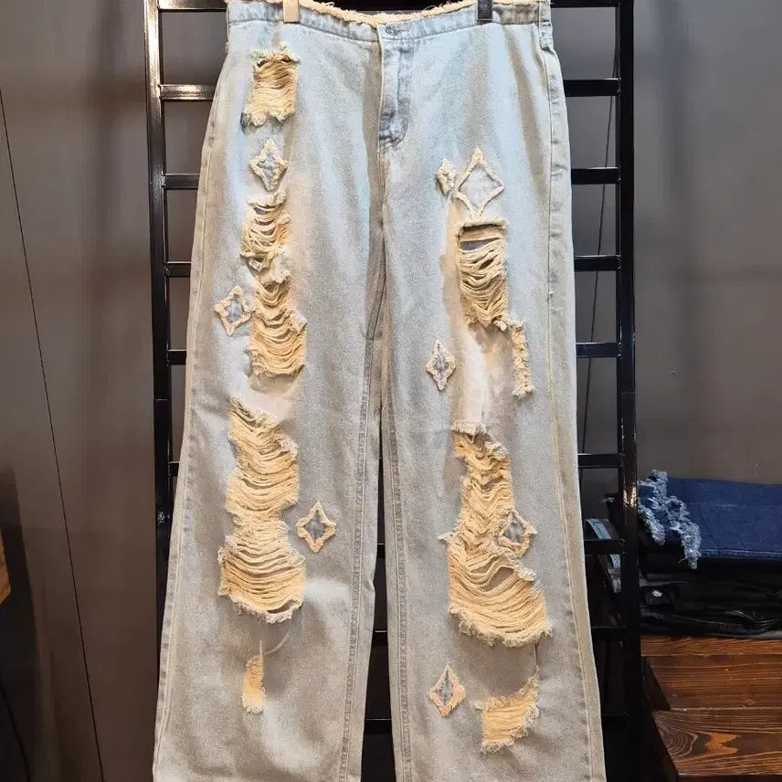 [BUNJANG] GATELESS Light Washing Damage Destroyed Wide Denim Pants / [L] 게이트리스 GATELESS 라이트워싱 데미지 디스트로이드 와이드 데님 팬츠 4.0