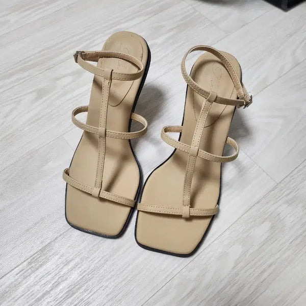 [BUNJANG] Women's Summer Strap Heeled Sandals - Size 240 / 여름 스트랩 샌들 힐 240 새상품