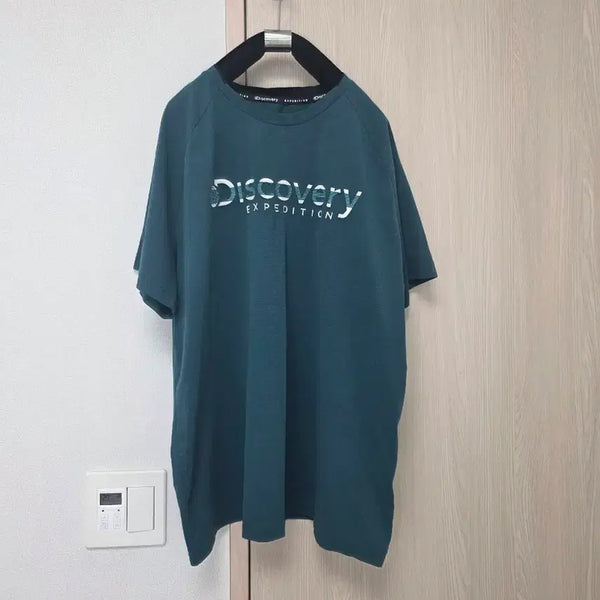 [BUNJANG] Discovery Expedition Slim Fit Logo T-Shirt Navy / 디스커버리 익스페디션 반팔티 110이지만 100 가능. 슬림핏디자인