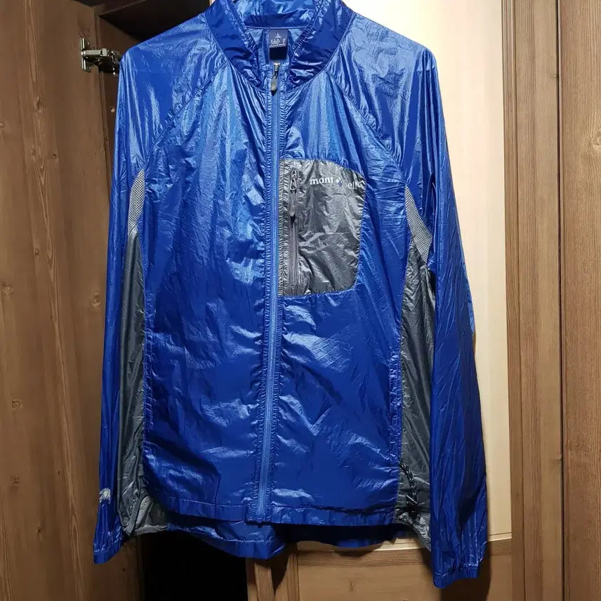 [BUNJANG] Montbell Lightweight Windbreaker Jumper / 100 / 몽벨 아웃도어/초경량 휴대용 바람막이점퍼/817