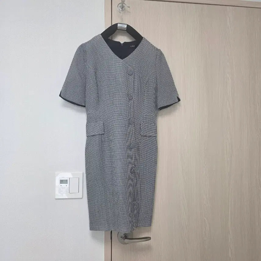 [BUNJANG] LINE Check Pattern Short Sleeve Midi Dress / LINE 체크 패턴 반팔 원피스