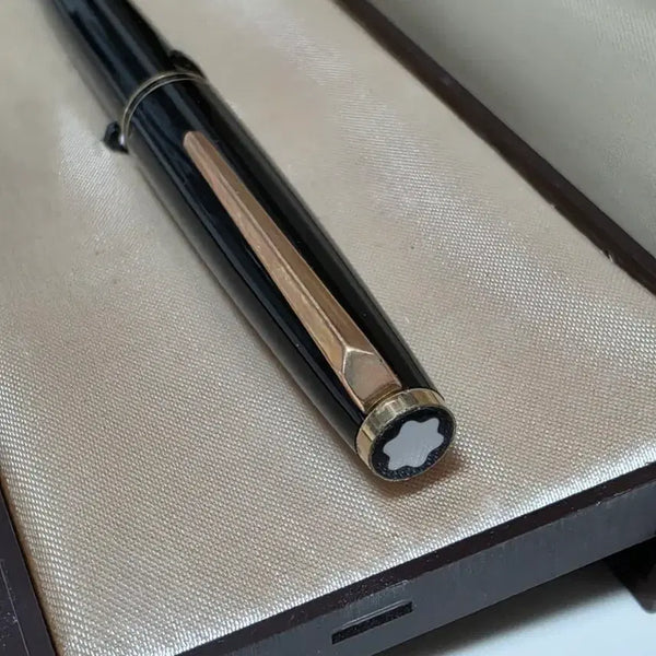 [BUNJANG] Montblanc 221 Piston Filler 14K M Nib Fountain Pen / 몽블랑 221 피스톤필러 14K 만년필