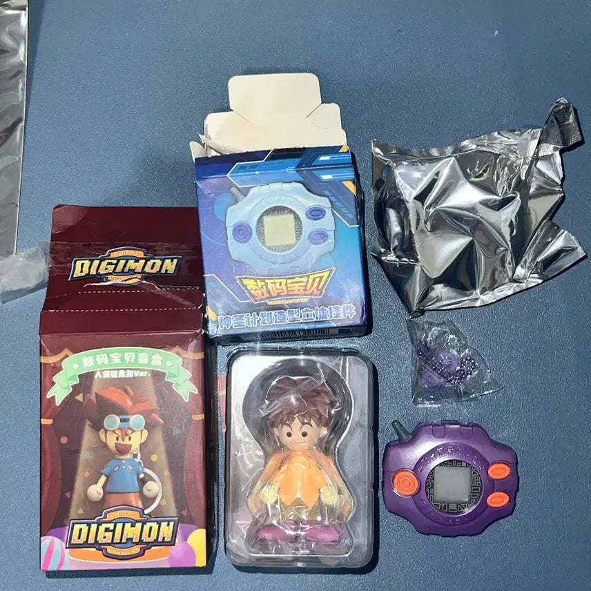 [BUNJANG] Digimon D-Ark Keychain + Wooden Doll Keychain (Jang Han-sol) / 디지몬 디지바이스 키링 + 목각인형 키링 장한솔