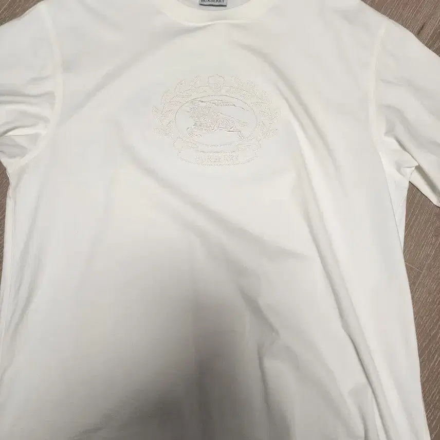 [BUNJANG] Burberry Short-Sleeve T-Shirt / 버버리 반팔