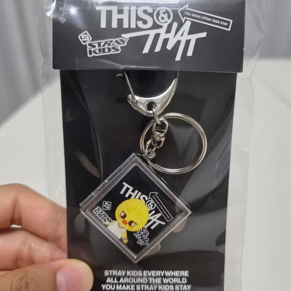 [BUNJANG] Stray Kids This & That Pop-Up Acrylic Mirror Keyring / 스키즈 This & that 팝업 뽁아리 거울키링