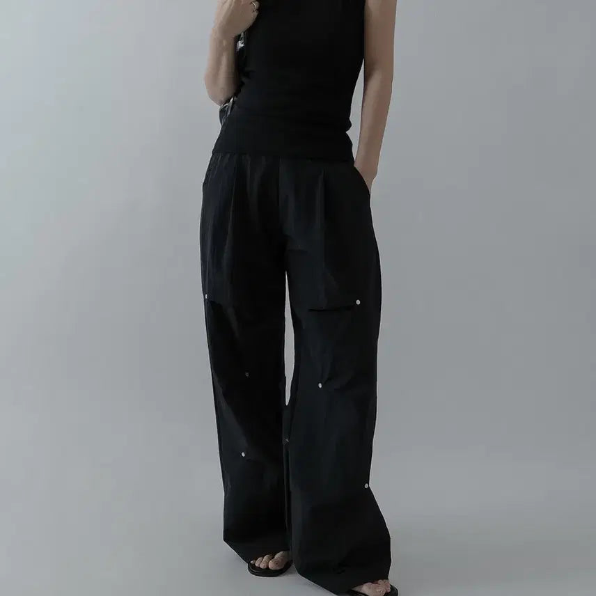 [BUNJANG] Rivets Pinched Nylon Pants / 리벳 핀턱나일론팬츠