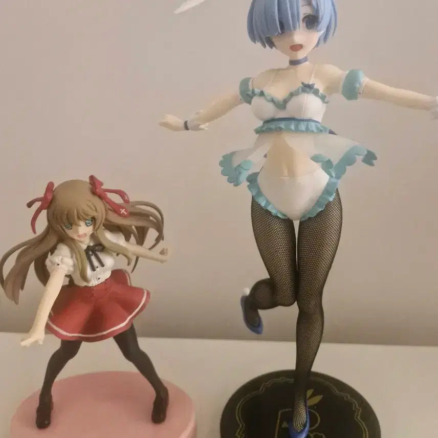 [BUNJANG] Re:Zero Rem Bunny Girl Figure & Stray Cat Overrun Figure Bundle Set / (일괄)리제로 렘 피규어 바니걸 고전 미소녀 피규어 처분 길잃은 고양이 오버런