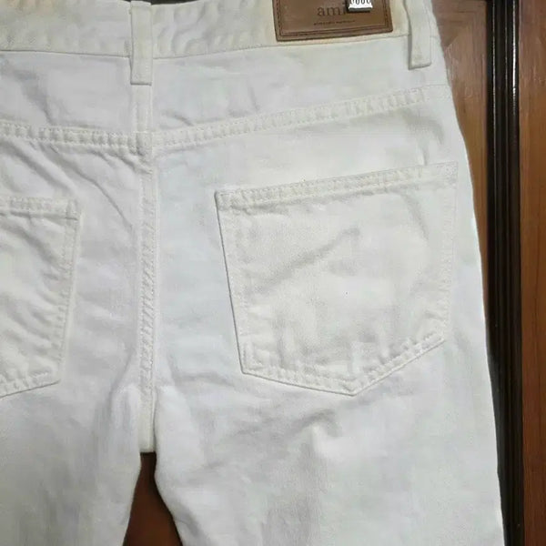 [BUNJANG] Ami White Slim Cropped Denim Pants 31 / 아미 청바지 31 화이트 슬림 데님 팬츠 ami 골프 캠핑 등산 무신사