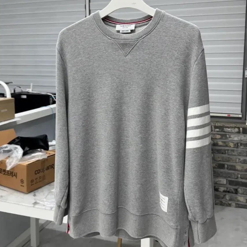 [BUNJANG] Thom Browne Crewneck Sweatshirt / 톰브라운 맨투맨