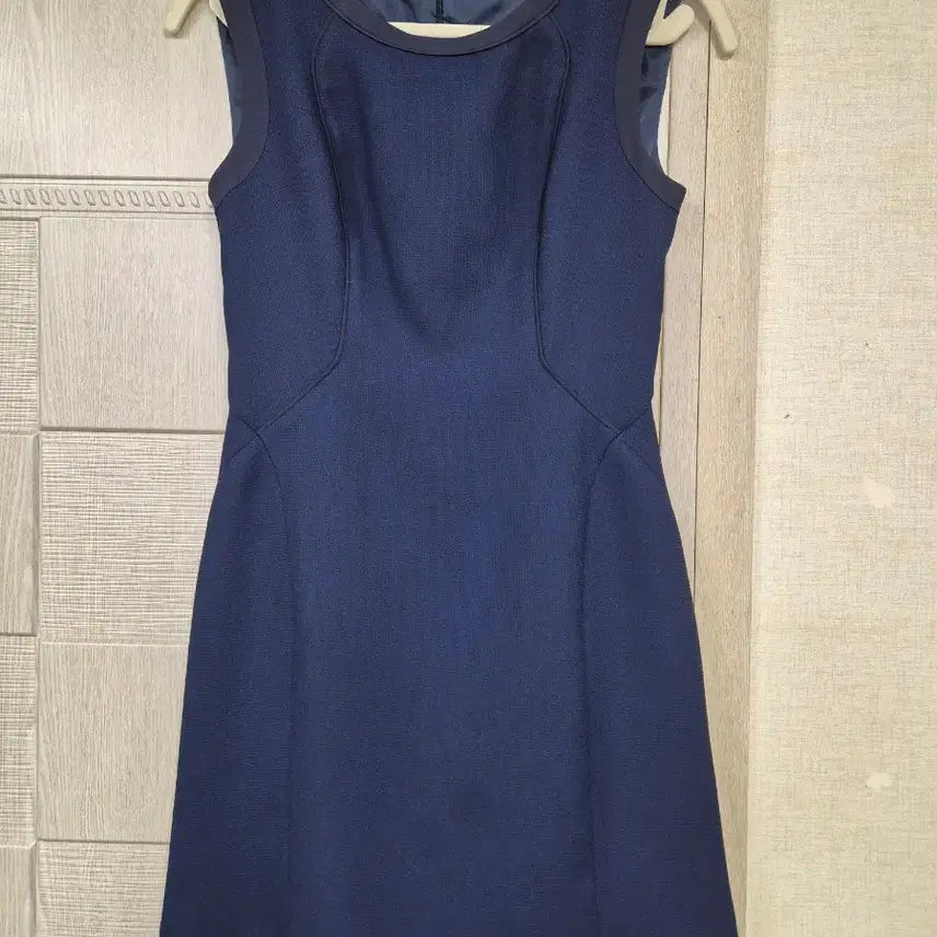 [BUNJANG] LINE Navy Sleeveless Dress Size 2 / LINE 네이비 민소매 원피스 2