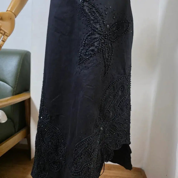 [BUNJANG] Black Beaded Long Skirt / 블랙 비즈 장식 스커트