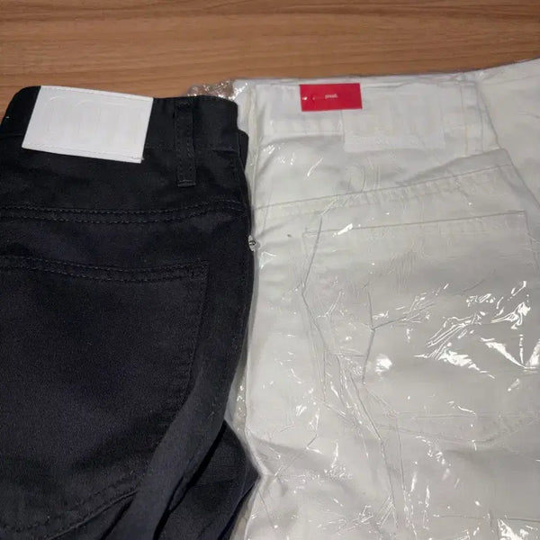 [BUNJANG] High-Waisted Semi-Wide Fit Pants (Black/White) / 새상품) *2개가격* ootj 블랙 화이트 팬츠