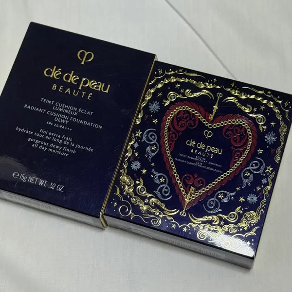 [BUNJANG] Clé de Peau Beauté Radiant Cushion Foundation Case + Refill Set / (새상품) 끌레드뽀 보떼 레디언트 쿠션 파운데이션 (케이스+리필세트)