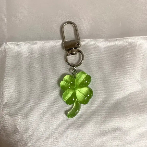 [BUNJANG] Four Leaf Clover Keychain / 네잎클로버 키링