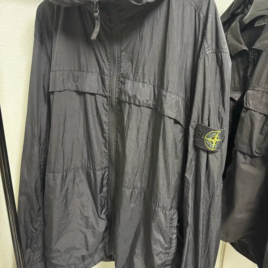 [BUNJANG] Stone Island 24SS Crinkle Labs Jacket Black XXL / 24ss 스톤아일랜드 크링클랩스 바람막이 블랙 XXL