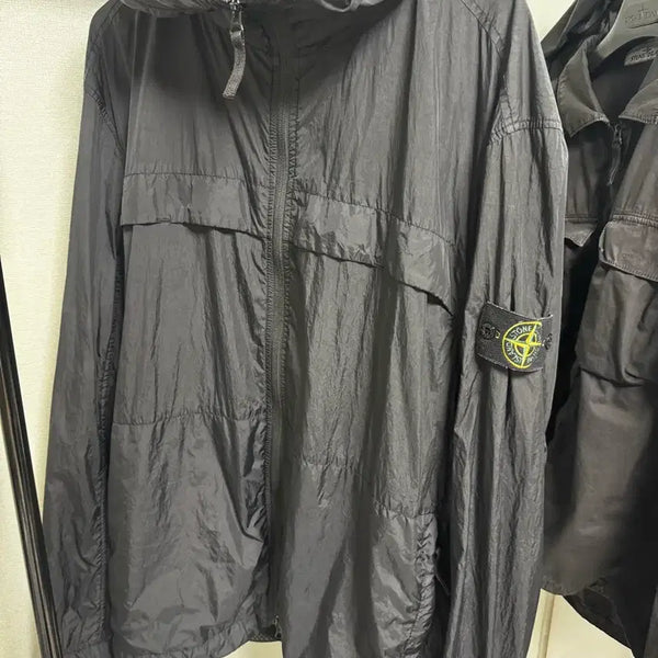 [BUNJANG] Stone Island 24SS Crinkle Labs Jacket Black XXL / 24ss 스톤아일랜드 크링클랩스 바람막이 블랙 XXL