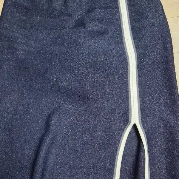 [BUNJANG] Tolbiest Knit Long Skirt Navy / 톨비스트니트 롱 스커트 네이비