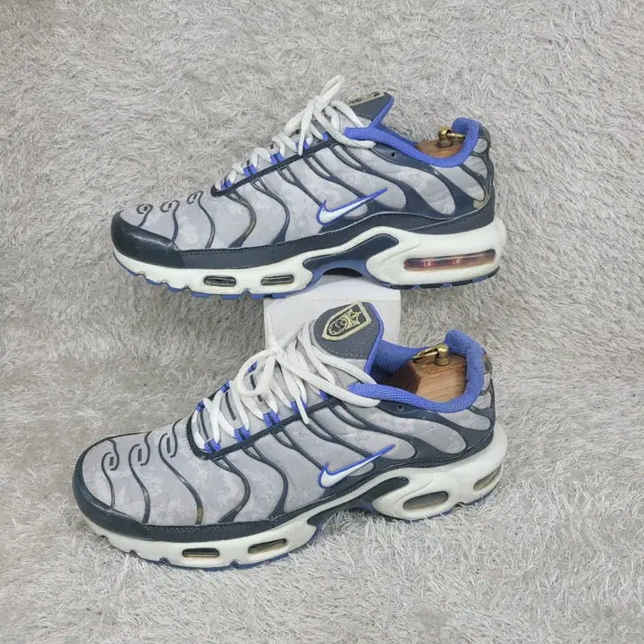 [BUNJANG] Nike Air Max Plus SE Sneakers / 275 나이키 에어맥스 플러스SE 스니커즈