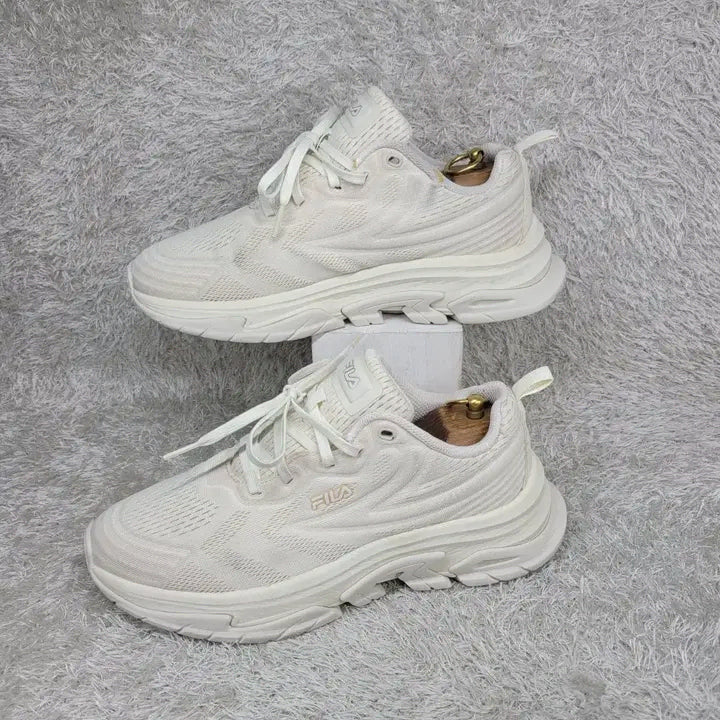 [BUNJANG] FILA Scorchi Running Shoes Sneakers / 255 FILA 휠라 스콜치 런닝화 스니커즈