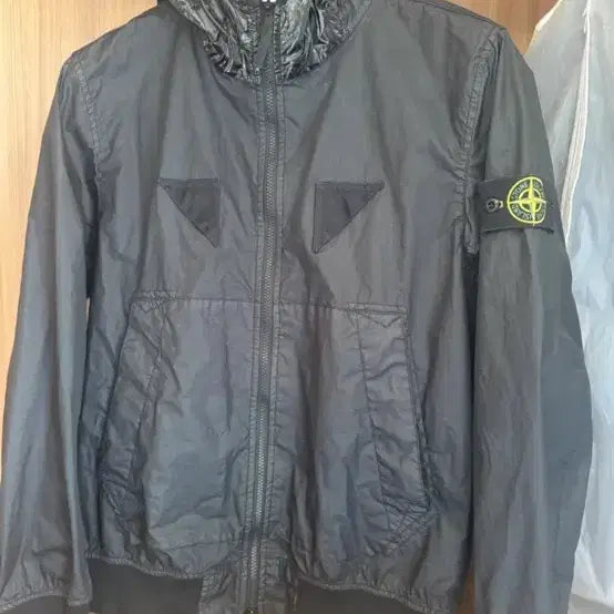 [BUNJANG] Stone Island 23SS Membrana Black Windbreaker L / 23ss 스톤아일랜드 멤브라나 블랙 바람막이 L