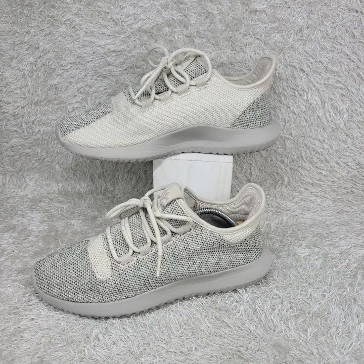 [BUNJANG] Adidas Tubular Shadow Knit Sneakers / 250 아디다스 튜블라쉐도우 니트 스니커즈