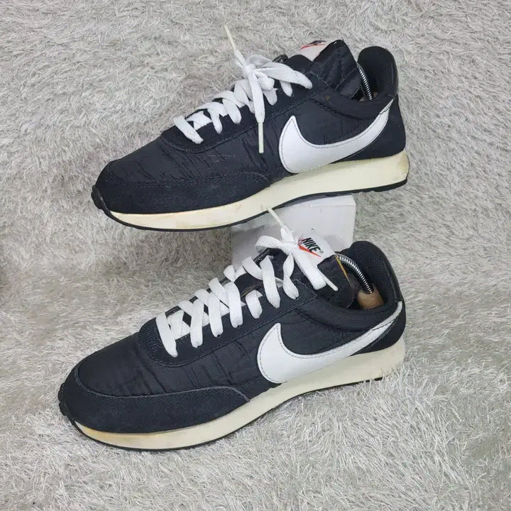 [BUNJANG] Nike Air Tailwind 79 Sneakers Black White / 245 나이키 에어 테일윈드79 검흰 스니커즈