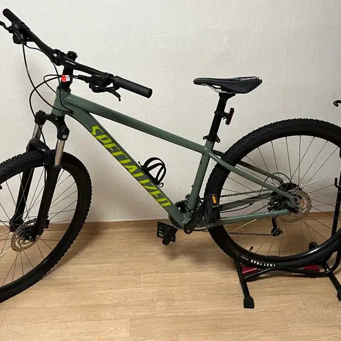 [BUNJANG] Specialized 2025 Rockhopper 29" MTB Olive Green / 스페셜라이즈드 25년 락하퍼 29인치 올리브그린 MTB