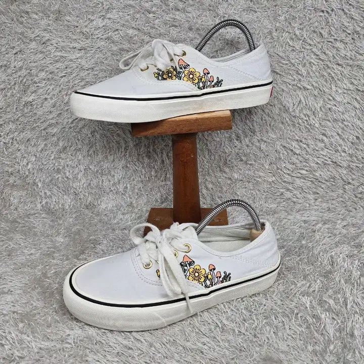 [BUNJANG] Vans Authentic 'Trippy Floral' Sneakers / 230 반스 어센틱 트리피 플로랄 스니커즈