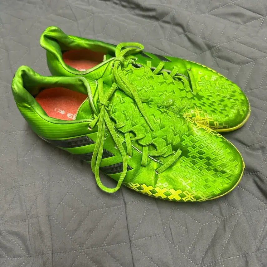 [BUNJANG] Adidas Football Boots Size 265 / 아디다스 축구화 급처 (265)