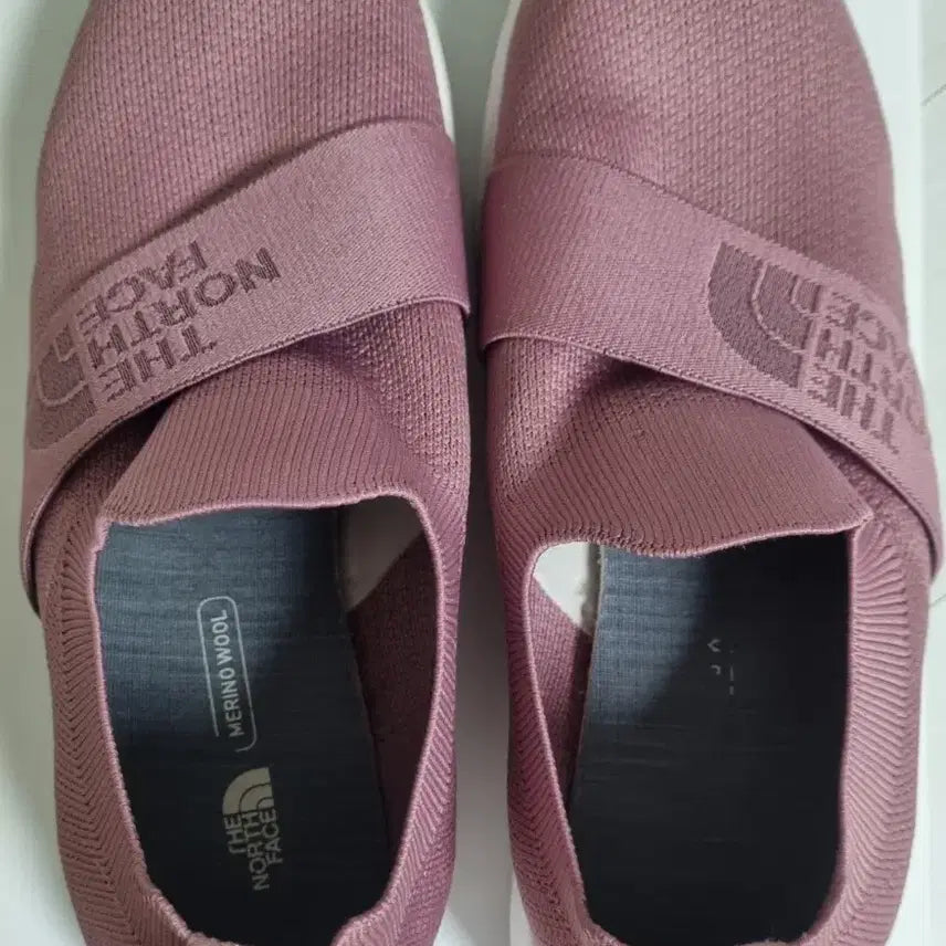[BUNJANG] The North Face Women's Slip-on Shoes - Size 245 / 더 노스페이스 245