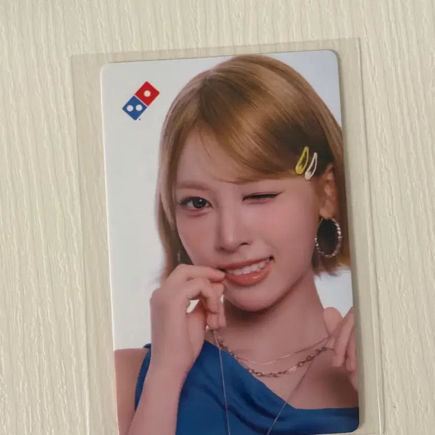 [BUNJANG] IVE May Domino's Pizza Photocard / 도미노피자 아이브 메이 포토카드