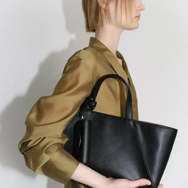 [BUNJANG] IAH BOBBY Tote Bag Black Leather / 이아 바비 토트백 블랙