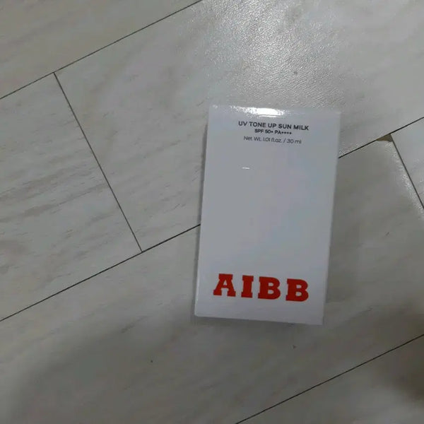 [BUNJANG] AIBB Tone-Up Sun Milk SPF50+ PA++++ / AIBB 톤업 선밀크 SPF50+ PA++++
