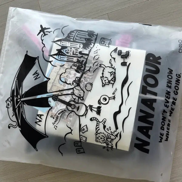 [BUNJANG] SEVENTEEN Nana Tour Hooded Zip-up (L) / 나나투어 후드집업 L