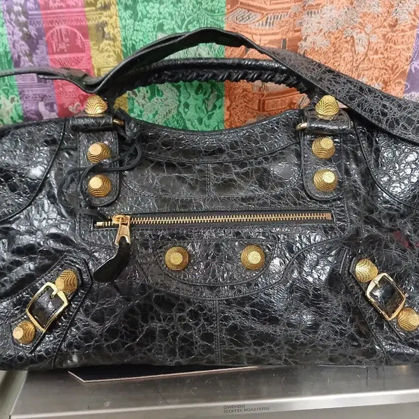 [BUNJANG] Balenciaga Black Crocodile Leather Shoulder Bag / 발렌시아가 블랙 악어 가죽 숄더백