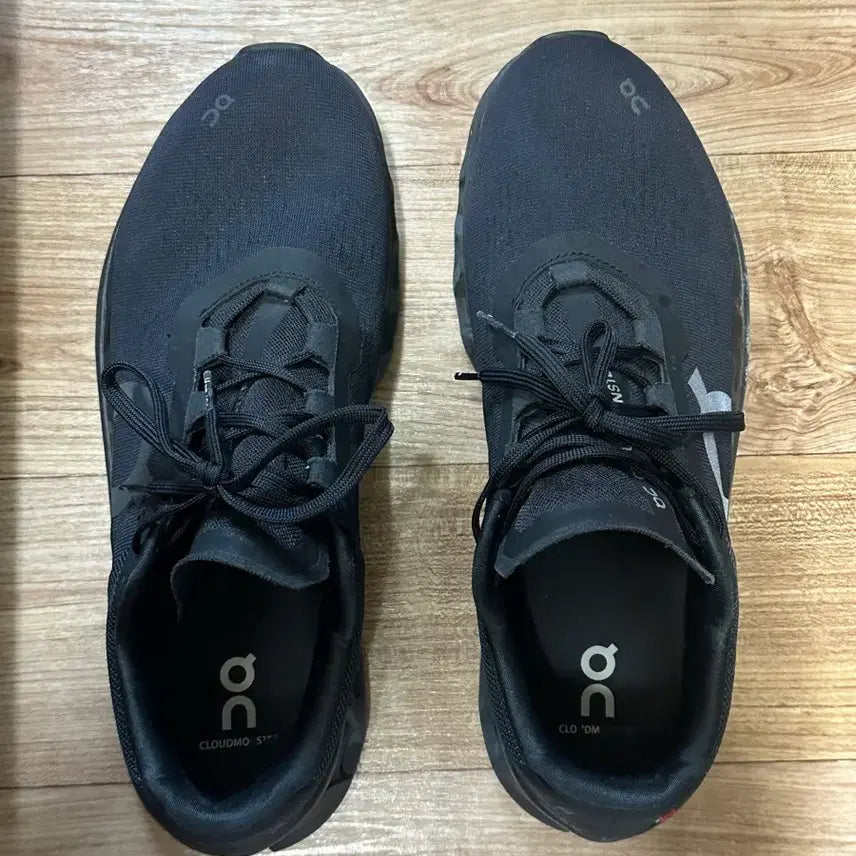 [BUNJANG] On Running Cloudmonster Running Shoes / 온러닝 클라우드몬스터