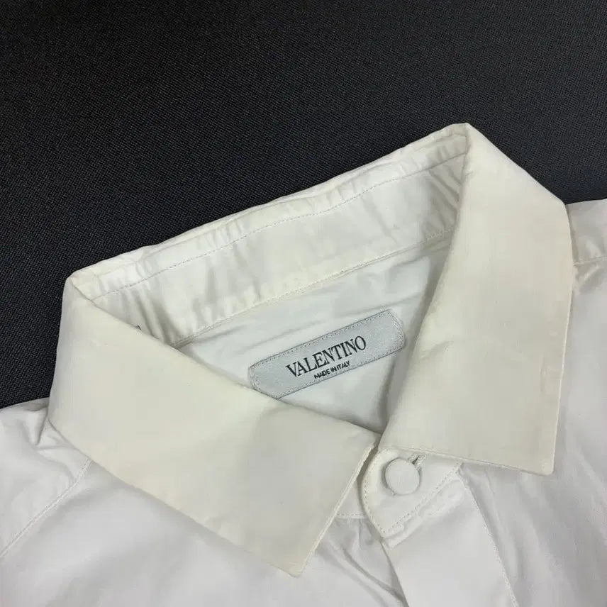 [BUNJANG] Valentino Contrast Color Covered Button Hidden Placket Shirt / 발렌티노 콘트라스트 칼라 커버드 버튼 히든 플 래킷 셔츠