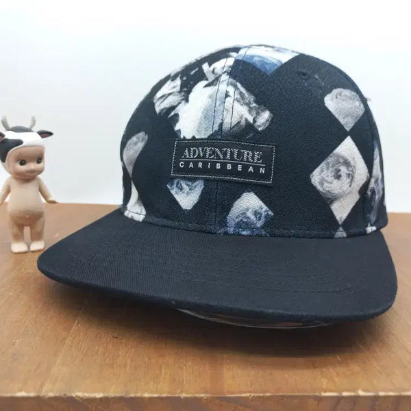 [BUNJANG] Everland Emblem Floral Pinwheel Baseball Cap Multi / 에버랜드 공식 굿즈 엠블럼 꽃 무늬 바람개비 야구모자 볼캡 멀티