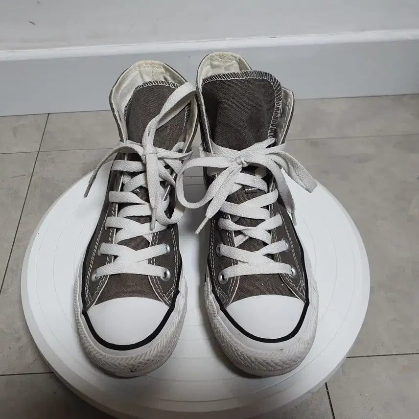 [BUNJANG] Converse Chuck Taylor All Star Classic High Top Sneakers Charcoal 220mm / 컨버스 척테일러 올스타 클래식 하이탑 220mm