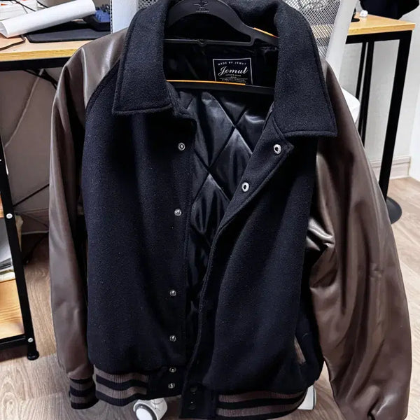 [BUNJANG] Leather Raglan Varsity Jacket (Black/Brown) / 레더 레글런 바시티 자켓 4종 블랙 YHOT2461